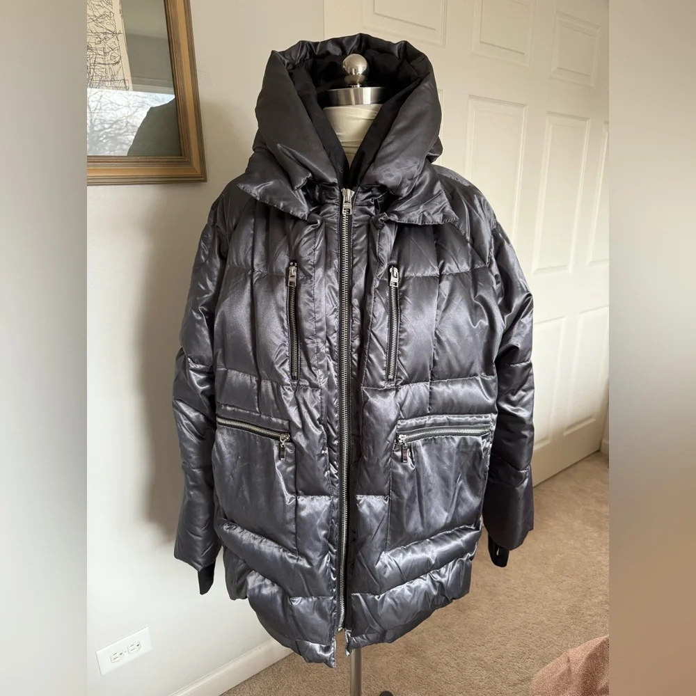 OROLAY Silver Parka - Picture 2 of 13